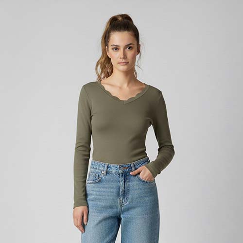 100 Merino Wool Sweater Women's 100 Merino Wool Sweater Women's