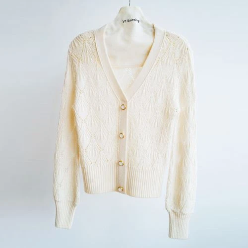 Cardigan de lã leve