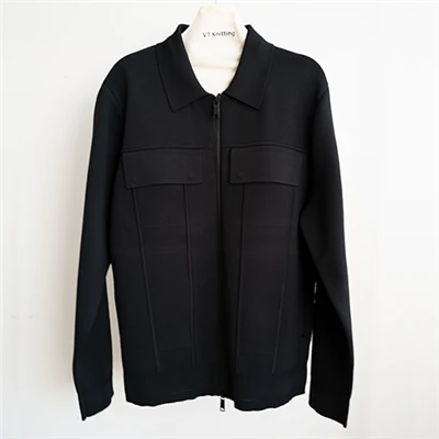 Jaqueta masculina acolchoada com mangas de malha