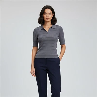 Suéter feminino de lã Merino com gola polo