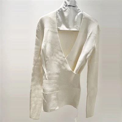Top White V Neck Womens